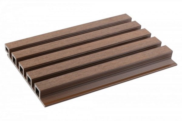 Newtechwood Cladding UH61-H1-close-up-panel-1024x683-1_